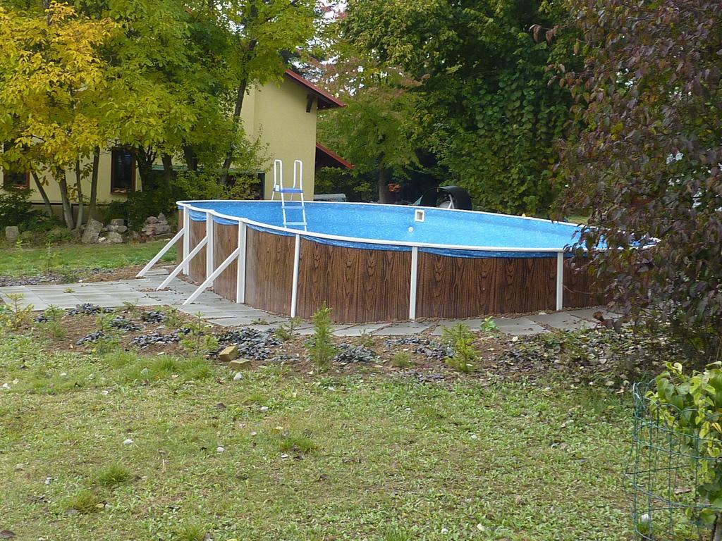 B&B En Mini-Camping Pension Kidafo Libun Exterior photo